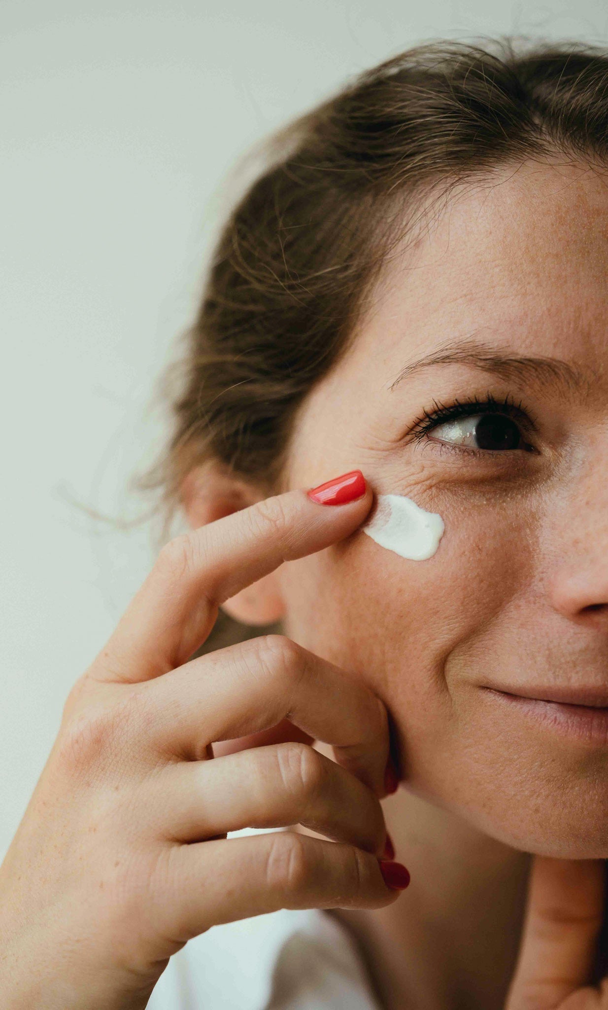 Pourquoi nourrir sa peau avant l’hiver est essentiel ?