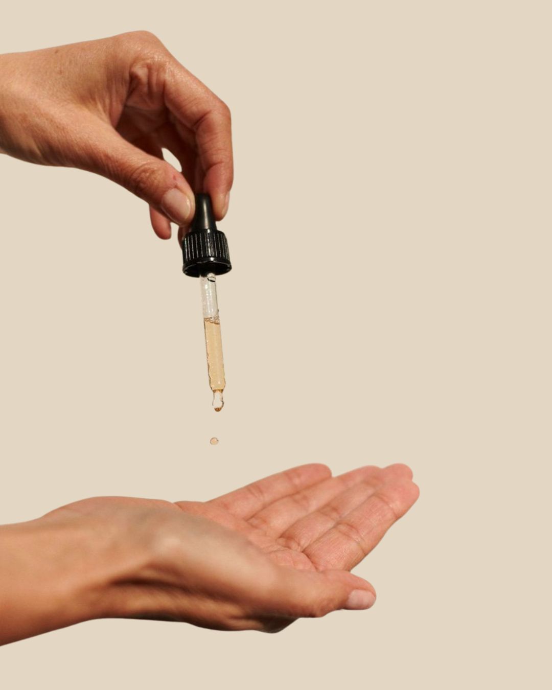 Acide hyaluronique, le secret d'une peau repulpée